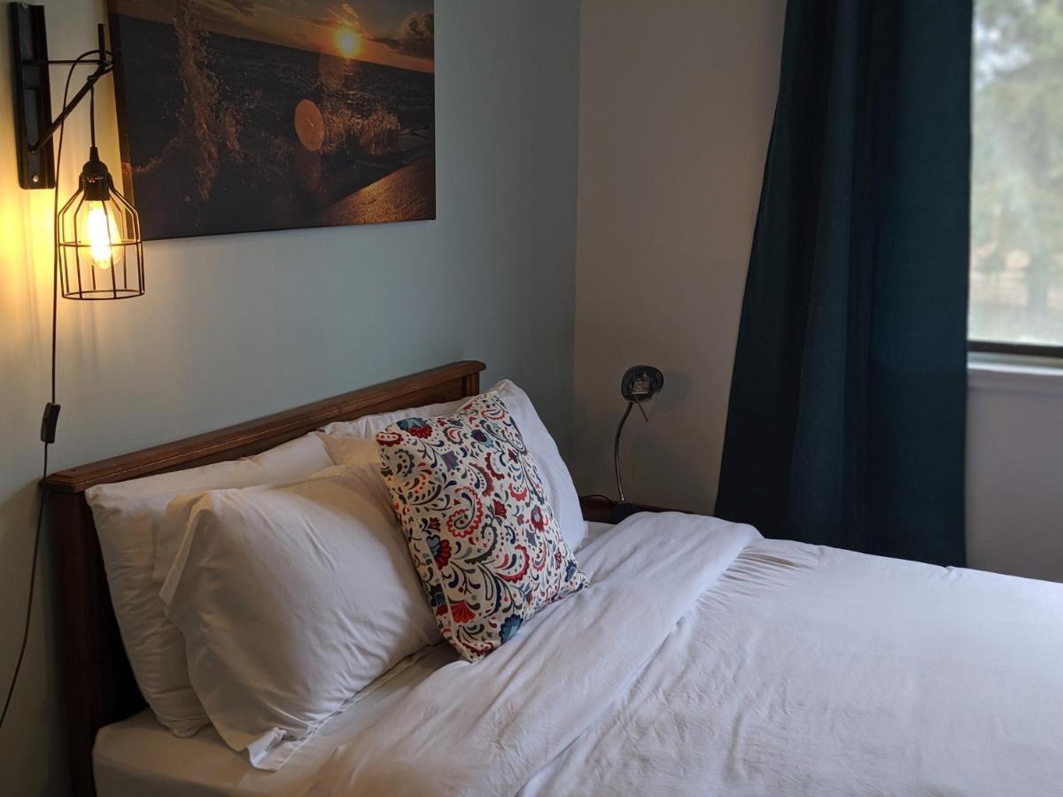 Hop & Vine Inn Fennville Eksteriør bilde